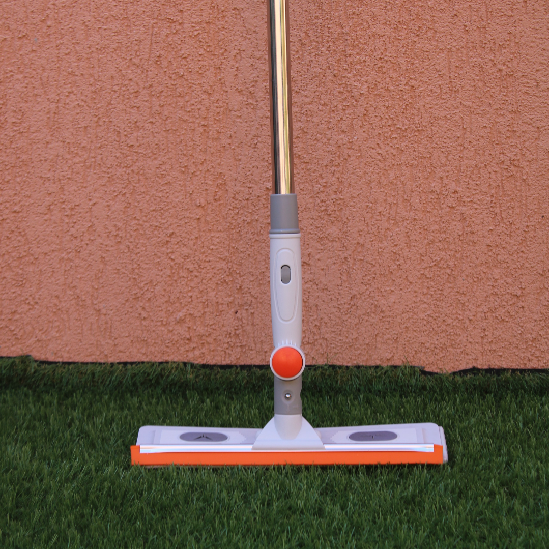 Mop cu laveta microfibra si racleta din silicon,  rotire 180 grade, maner telescopic
