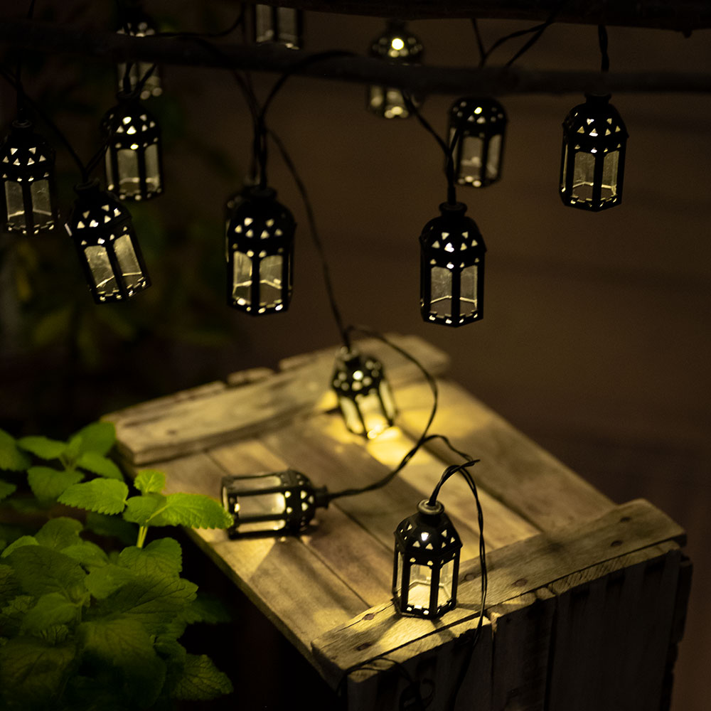 Ghirlanda luminoasa Led cu 8 becuri tip felinar, lumina alb cald