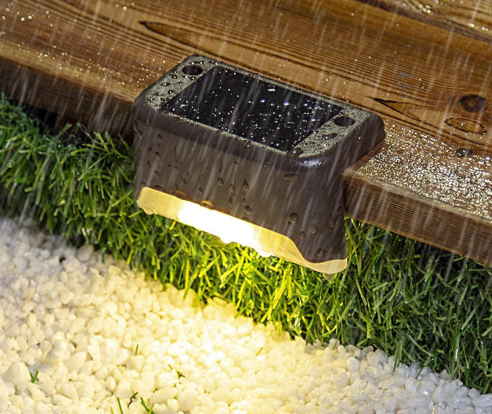 Lichidare de stoc. Set 4 x Mini lampa solara, LED, pentru scari