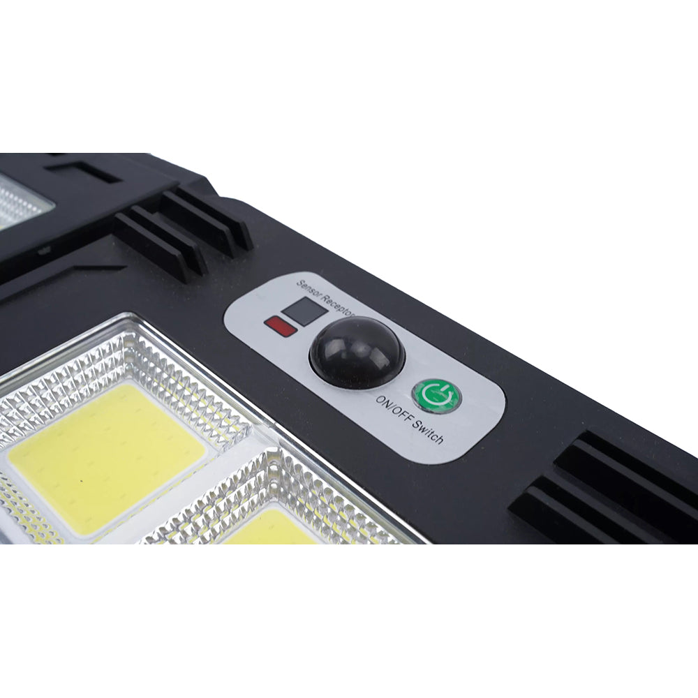 Lichidare de stoc. Lampa solara tripla cu suport de prindere pe perete